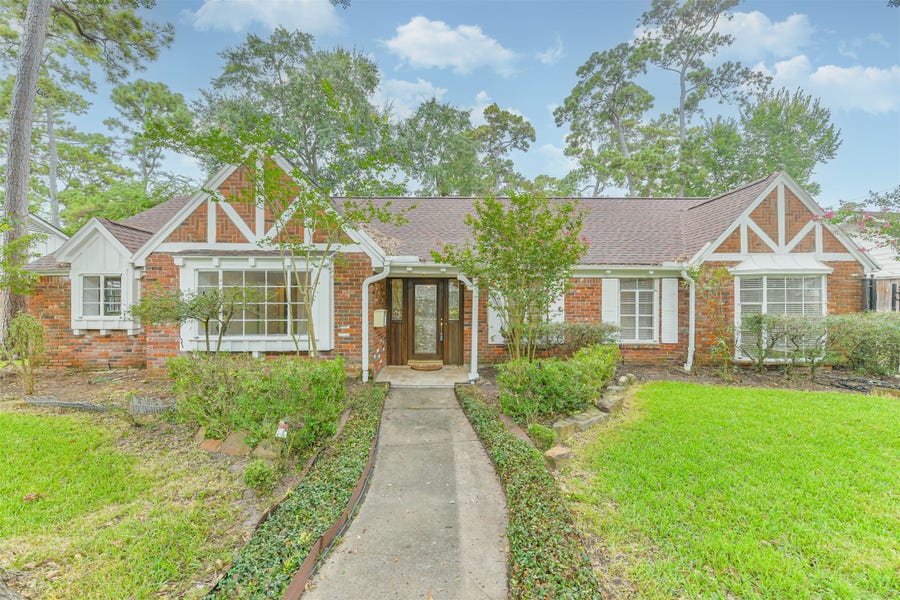 Property photo for 12223 Old Oaks Drive, Houston, TX