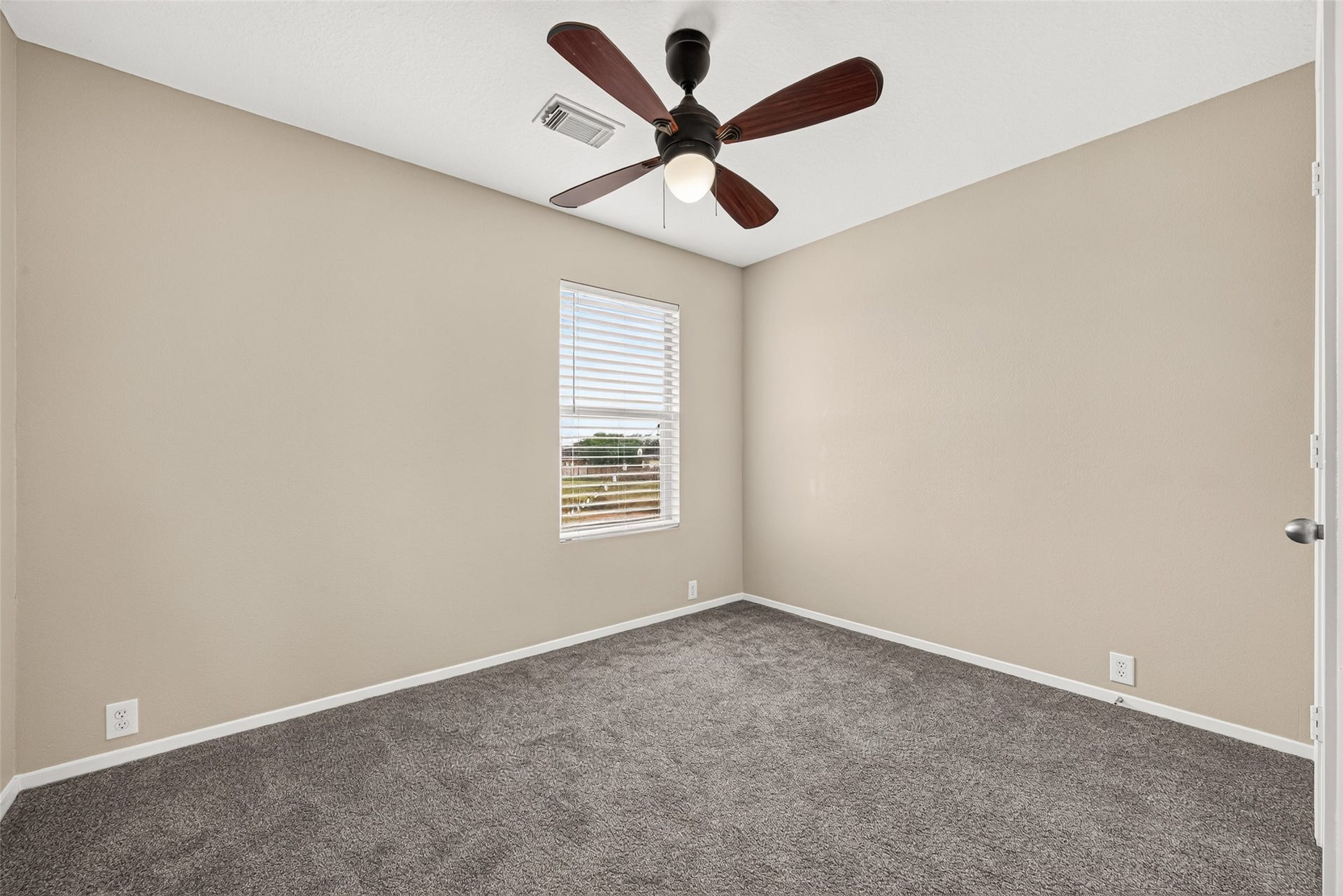 3203 Becker Glen Street, Fresno, TX 77545 Third bedroom