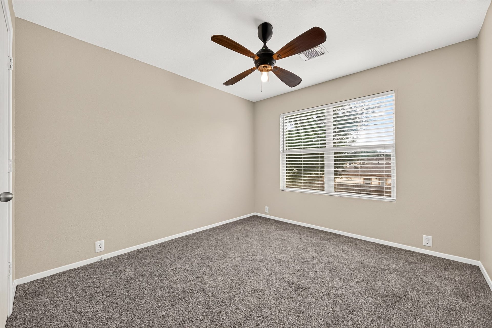 3203 Becker Glen Street, Fresno, TX 77545 Second bedroom