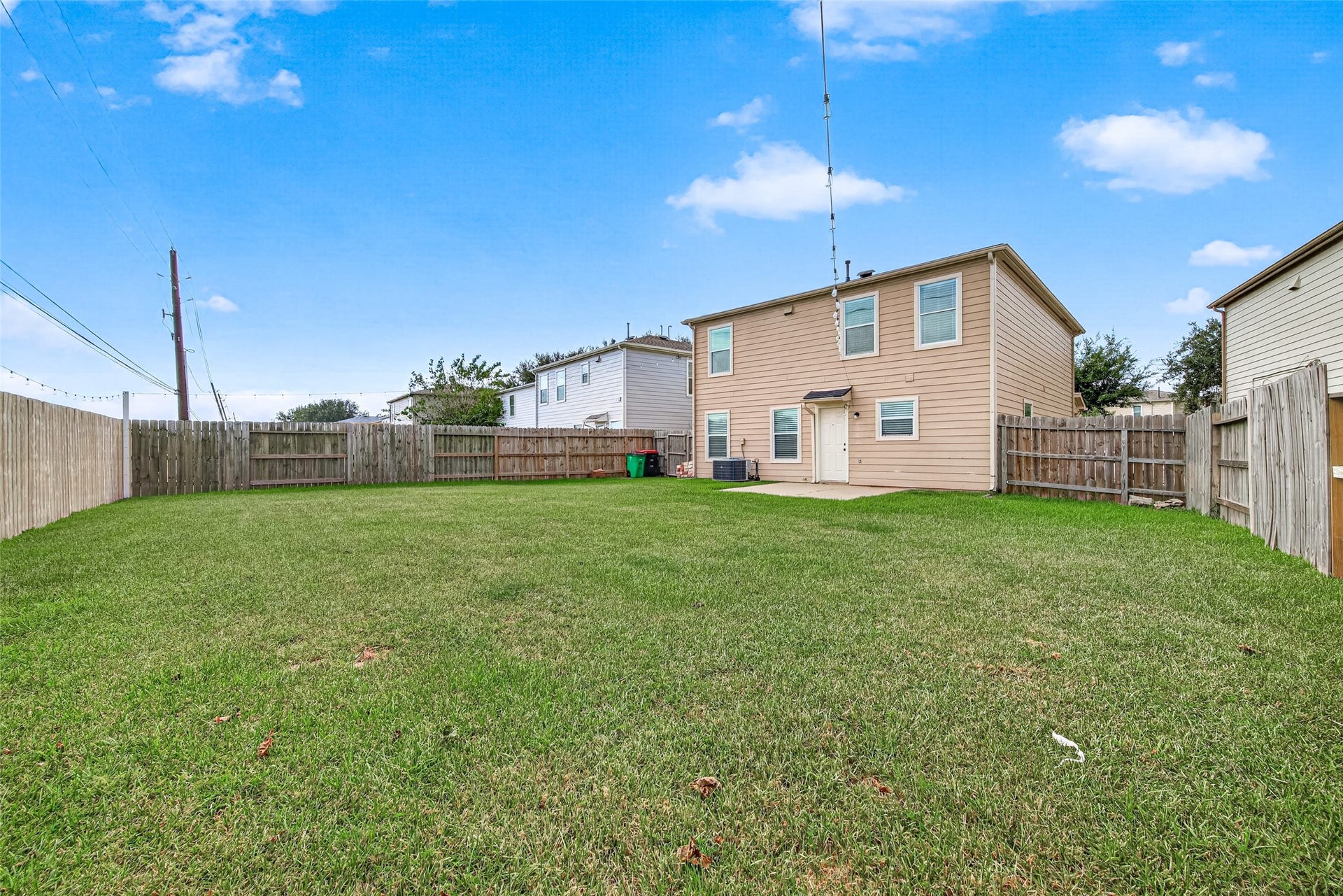 3203 Becker Glen Street, Fresno, TX 77545 Backyard