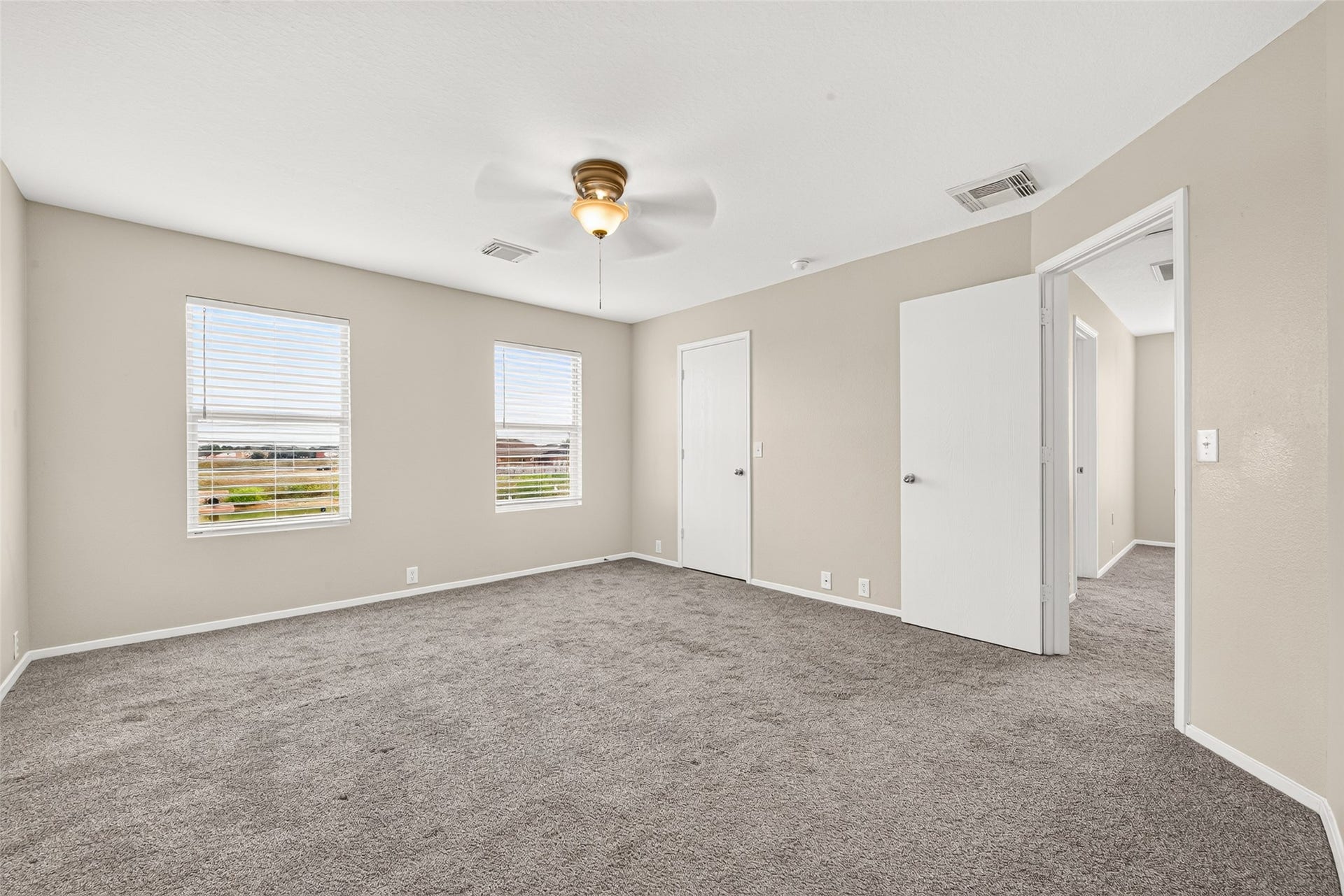 3203 Becker Glen Street, Fresno, TX 77545 Primary bedroom