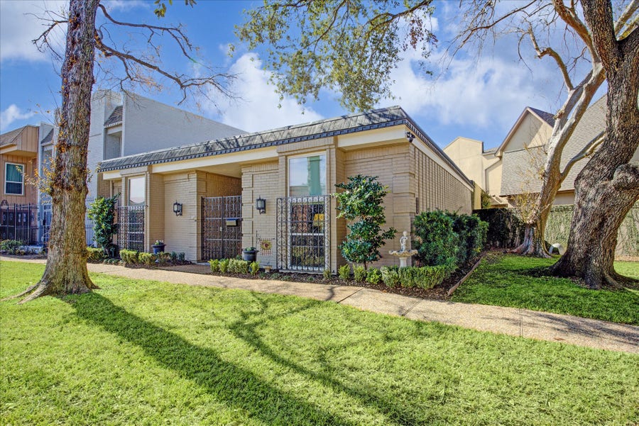 Property photo for 4053 Breakwood Drive, Houston, TX