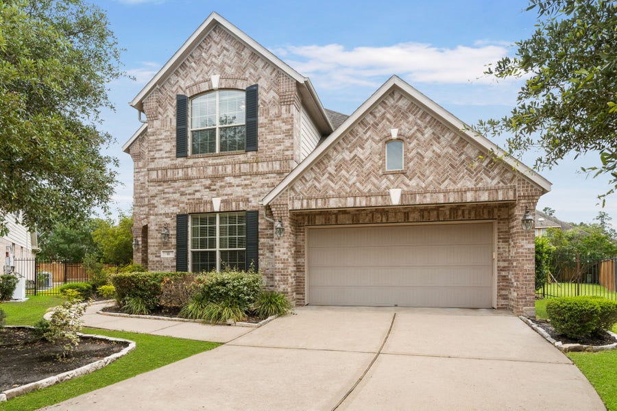 Property photo for 11 Pintuck Place, Spring, TX