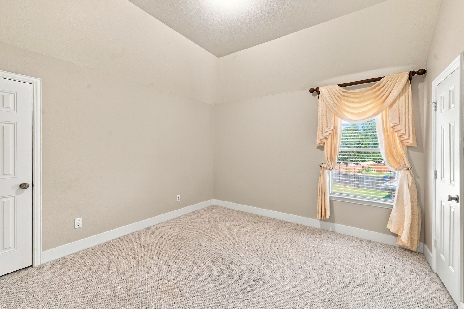 9003 Gable Glen Lane, Houston, TX 77095 9003 Gable Glen Lane, Houston, TX 77095