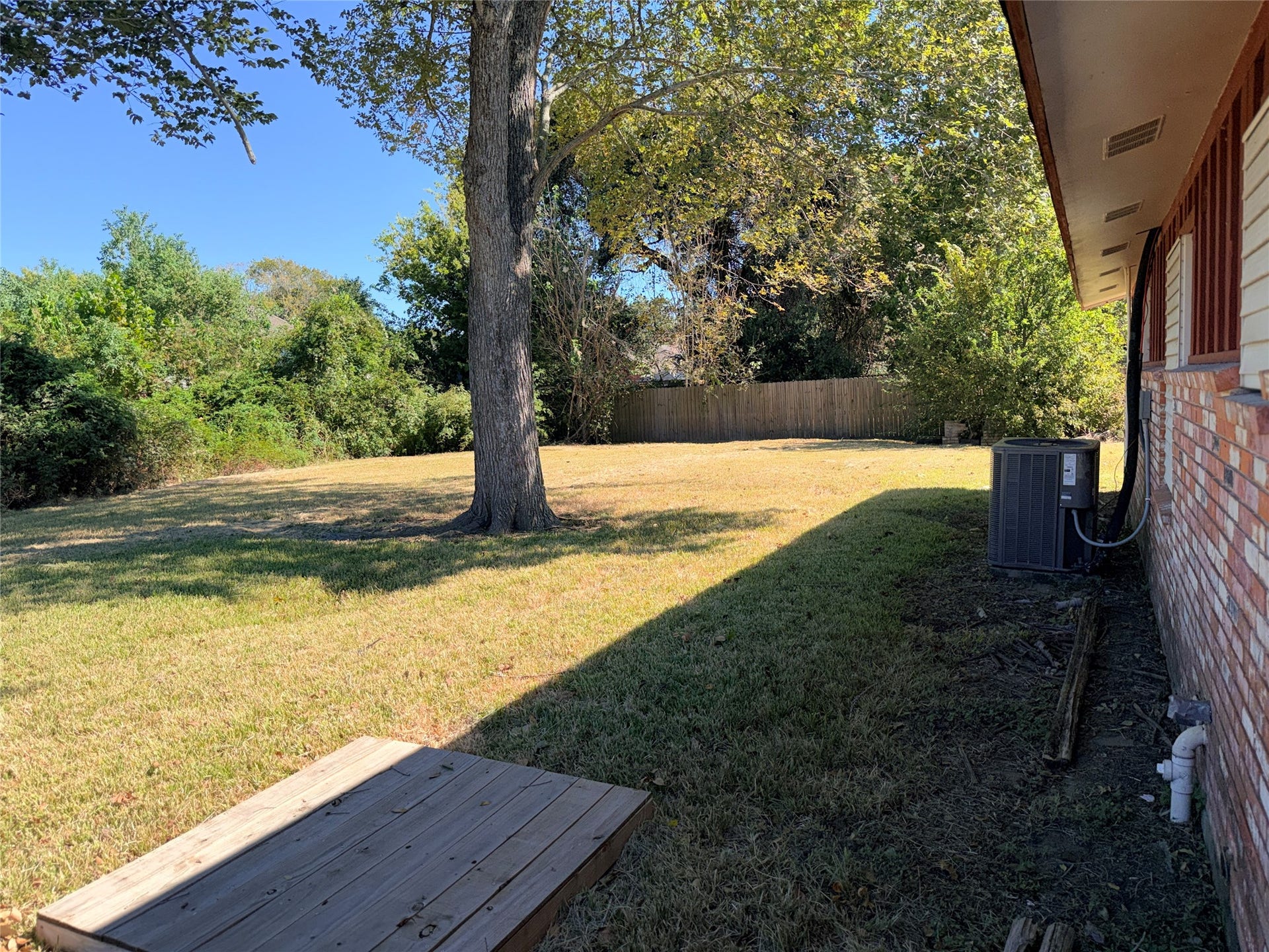 6106 Linton Lane, Texas City, TX 77591 6106 Linton Lane, Texas City, TX 77591