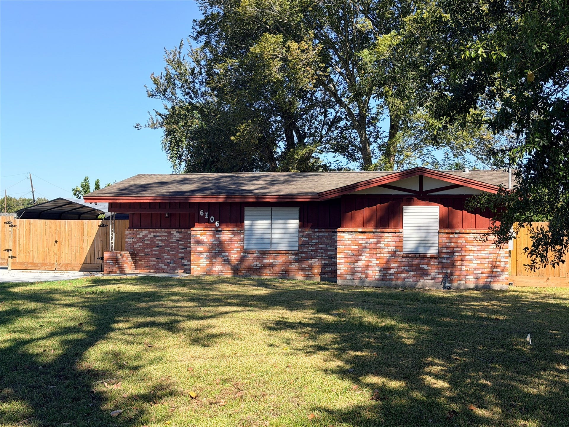6106 Linton Lane, Texas City, TX 77591 6106 Linton Lane, Texas City, TX 77591