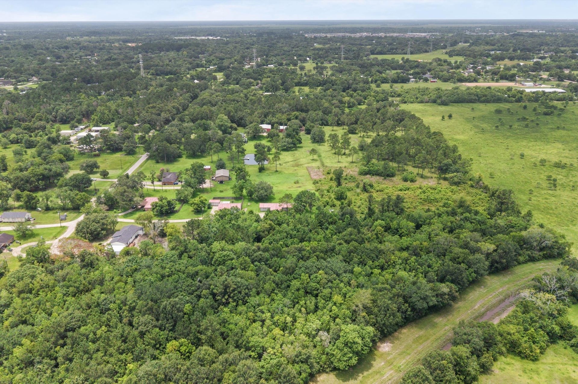 2197 County Road 540, Alvin, TX 77511