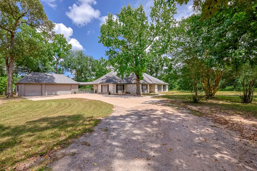 Property photo for 9214 Shady Lane, Magnolia, TX