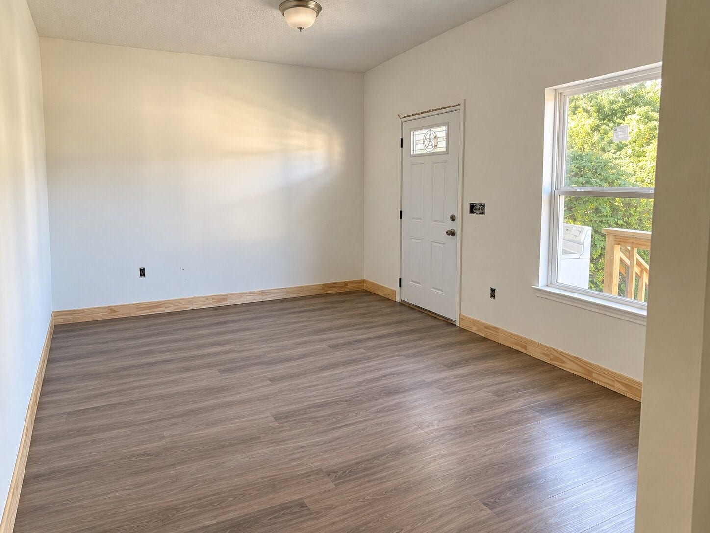 28306 Fox Wood Dr Unit A/B Drive, Pinehurst, TX 77362 Living room Unit B