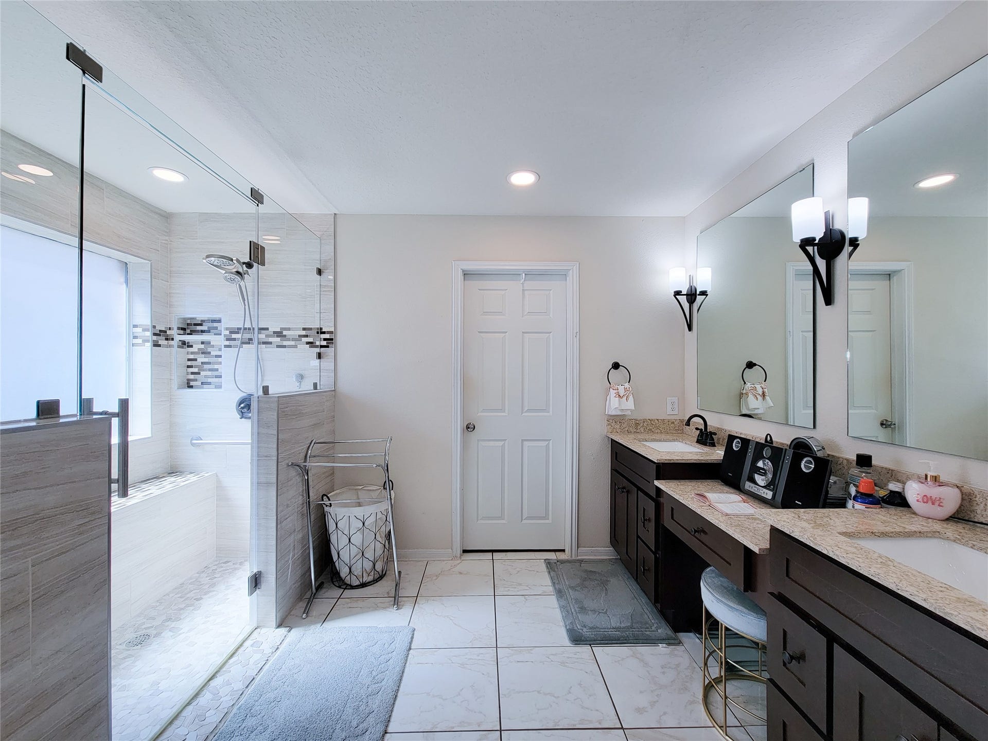 20422 Jasmine Leaf Trail, Humble, TX 77338 20422 Jasmine Leaf Trail, Humble, TX 77338