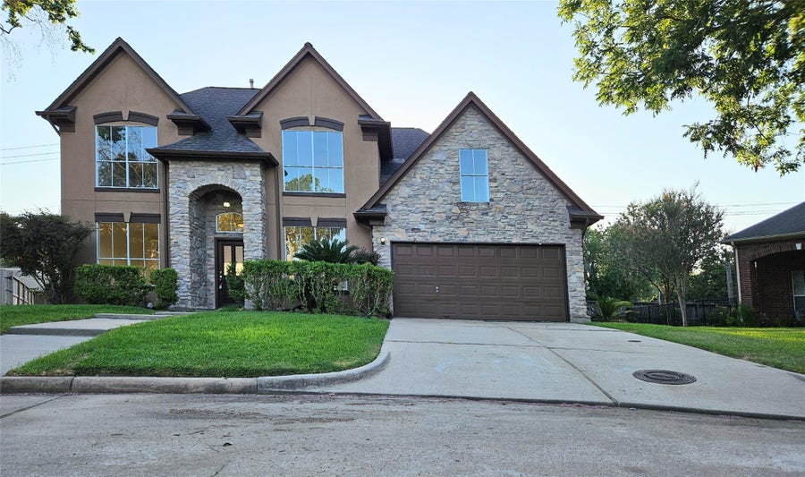 Property photo for 2202 Cherry Hill Court, Richmond, TX