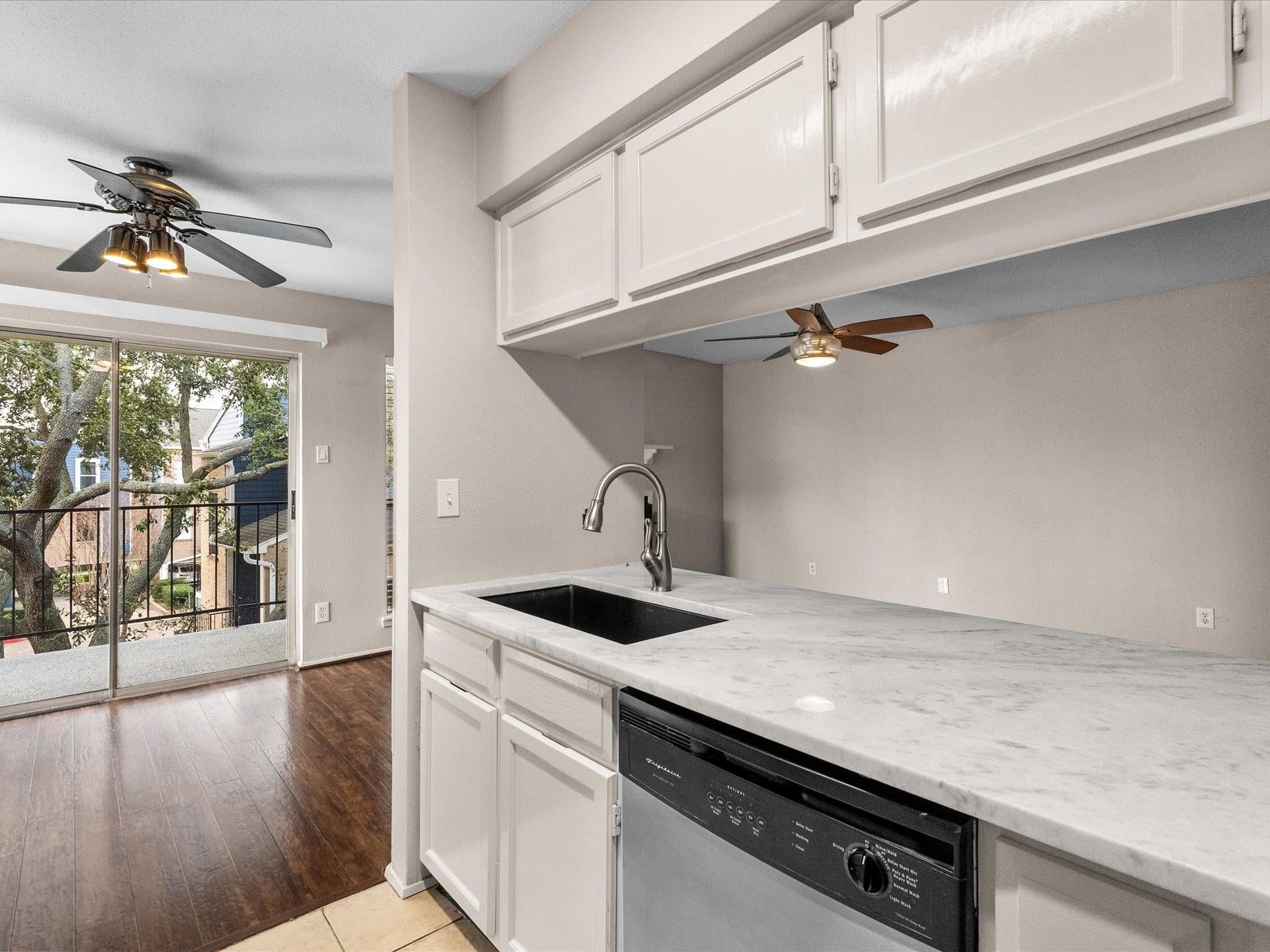 18519 Egret Bay Boulevard, #1802, Webster, TX 77058 Another view of the kitchen.