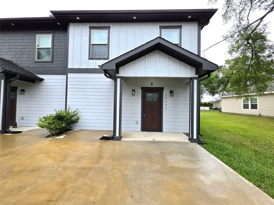 Property photo for 19539 Dunbar Avenue, #B, Houston, TX