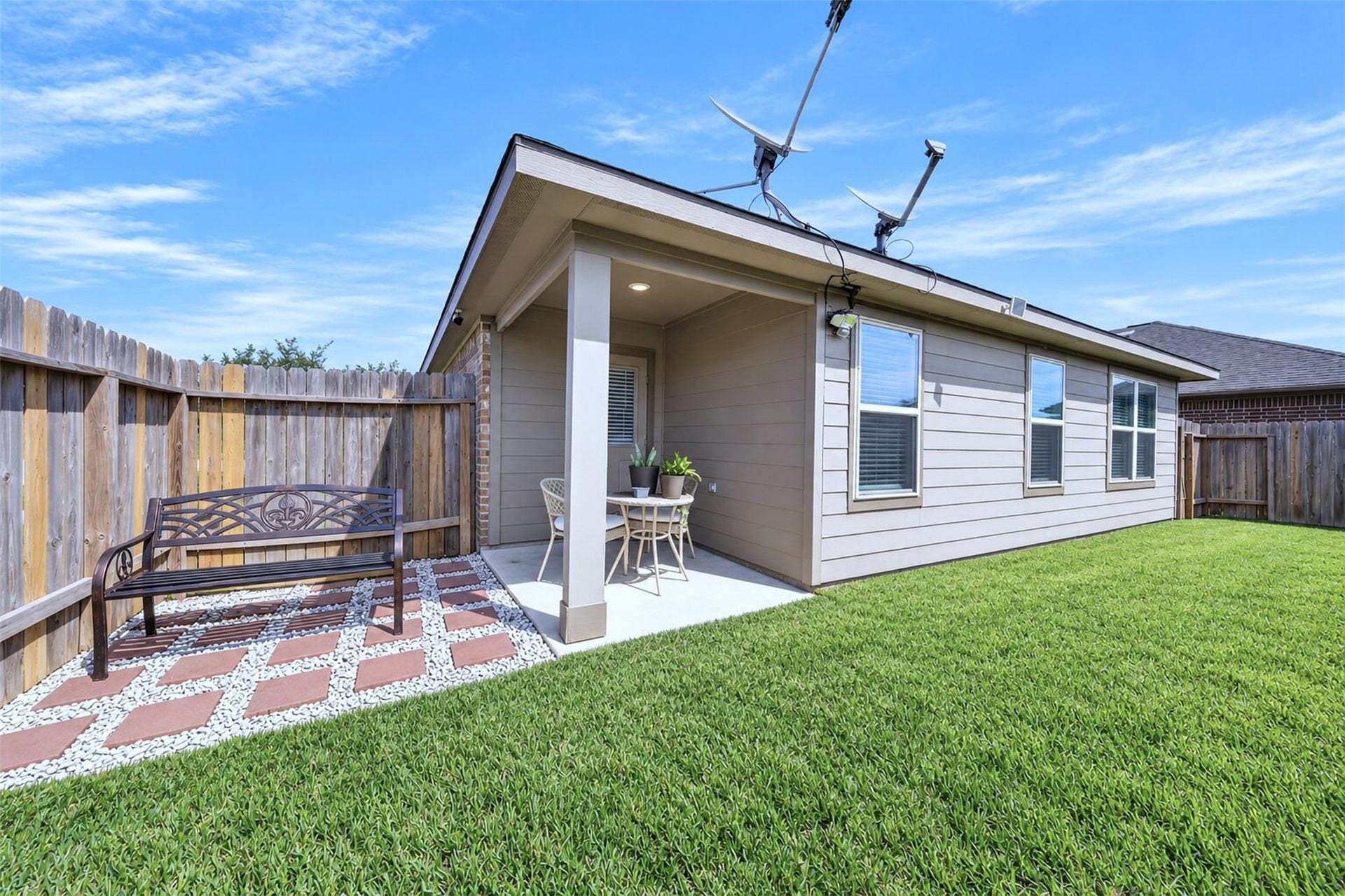 702 Green Clover Lane, Rosharon, TX 77583 702 Green Clover Lane, Rosharon, TX 77583