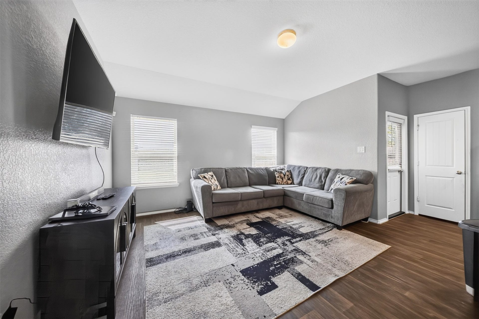 702 Green Clover Lane, Rosharon, TX 77583 702 Green Clover Lane, Rosharon, TX 77583