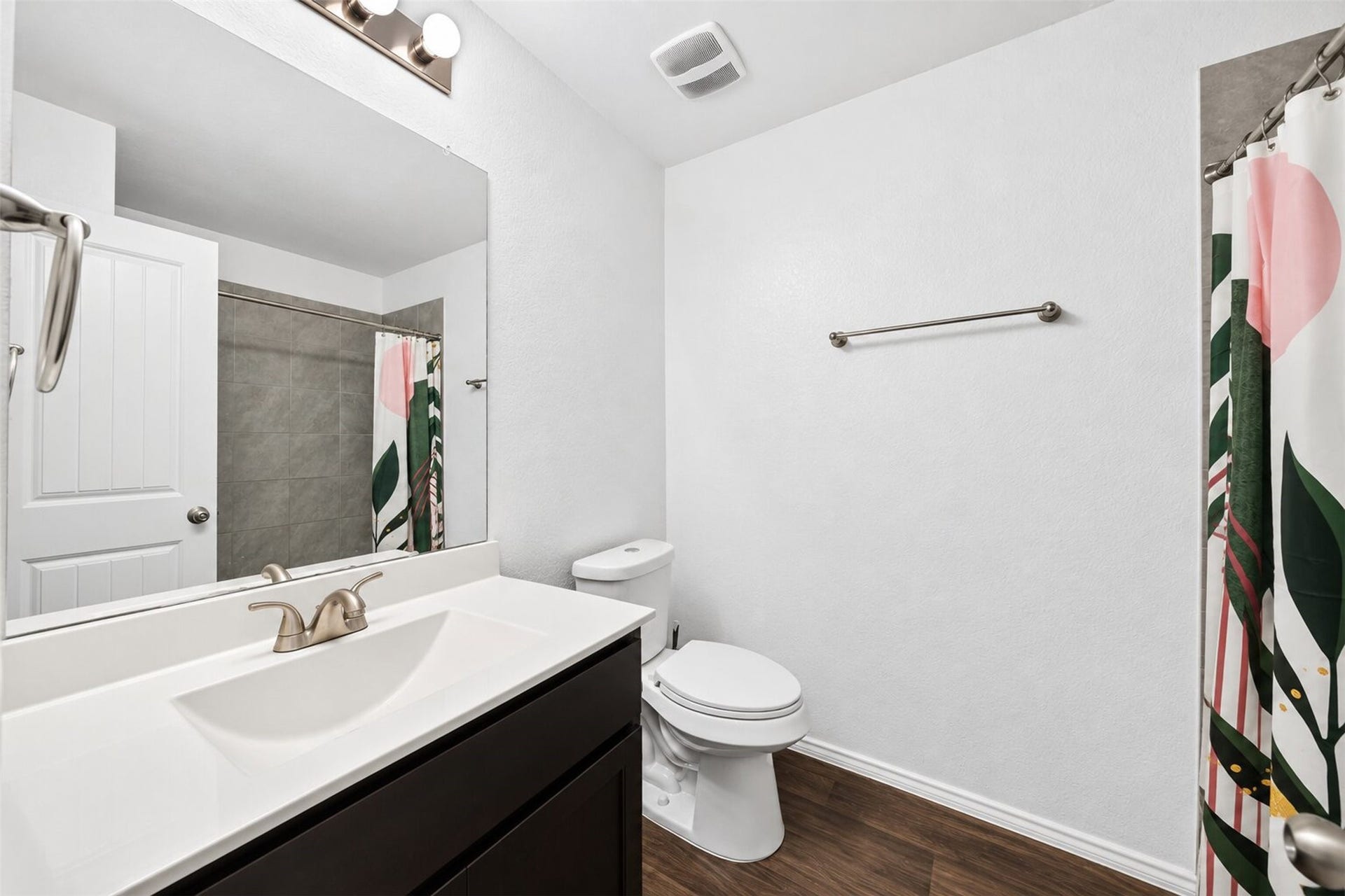 702 Green Clover Lane, Rosharon, TX 77583 702 Green Clover Lane, Rosharon, TX 77583