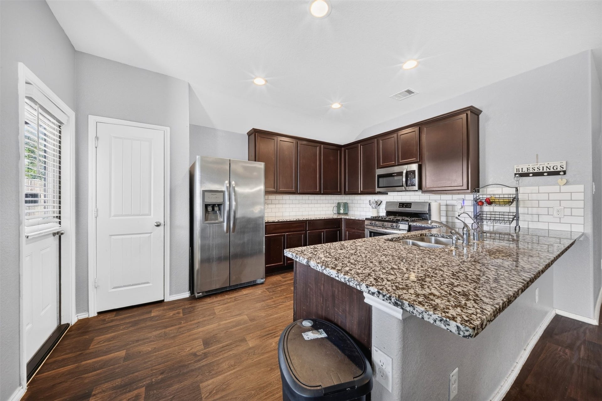702 Green Clover Lane, Rosharon, TX 77583 702 Green Clover Lane, Rosharon, TX 77583