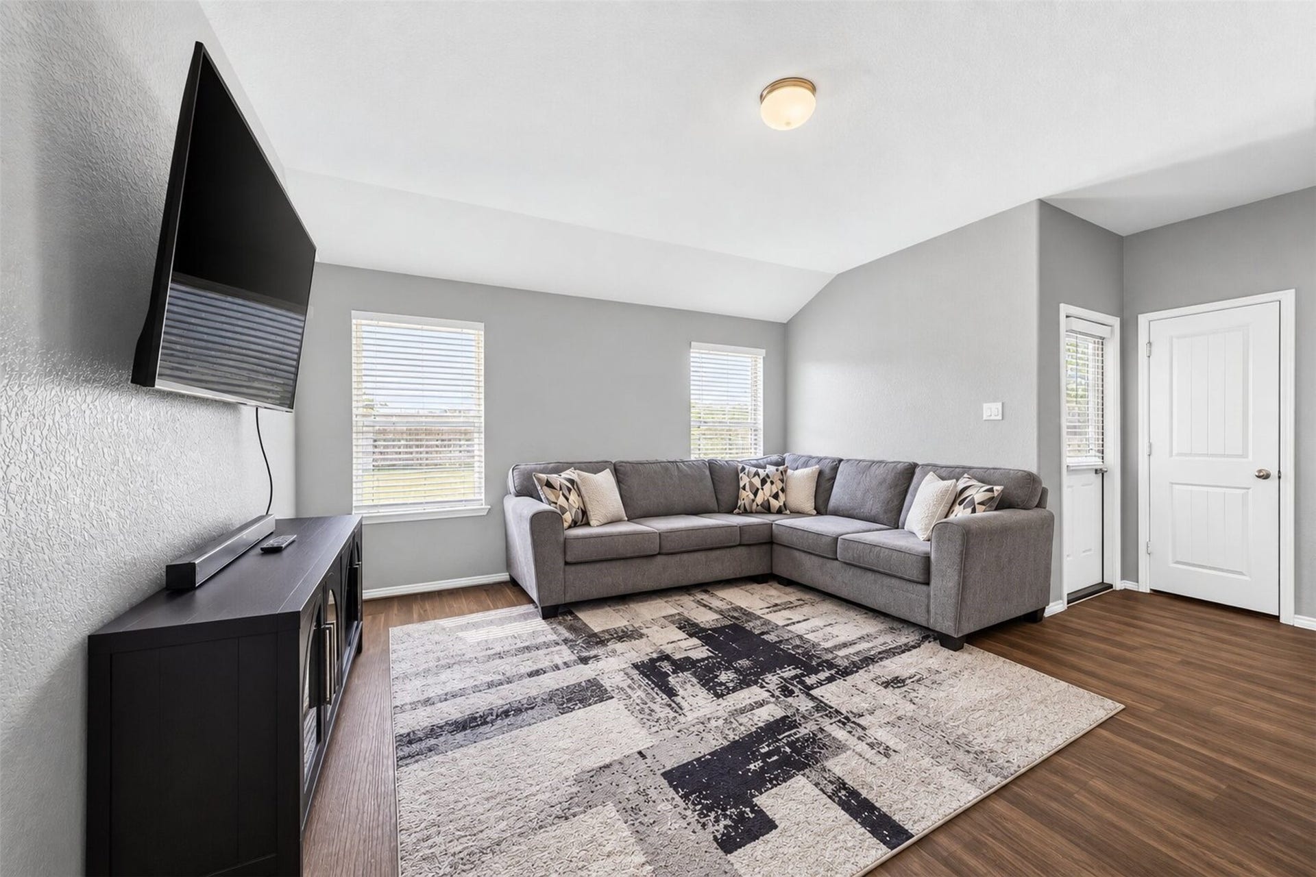 702 Green Clover Lane, Rosharon, TX 77583 702 Green Clover Lane, Rosharon, TX 77583