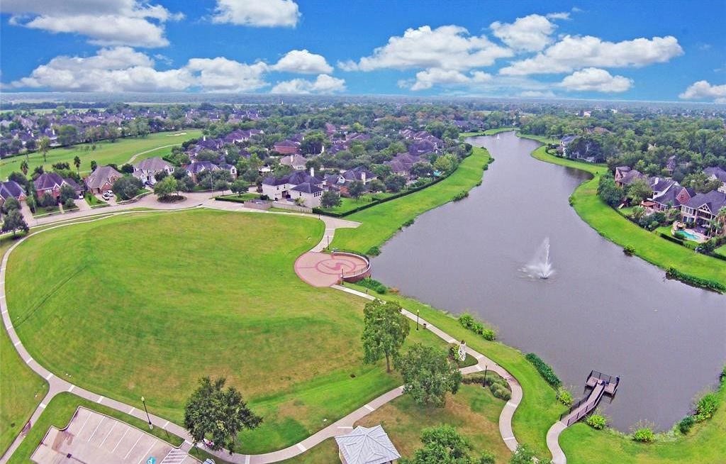 3503 Kent Knoll, Missouri City, TX 77459 Club Sienna amphitheater