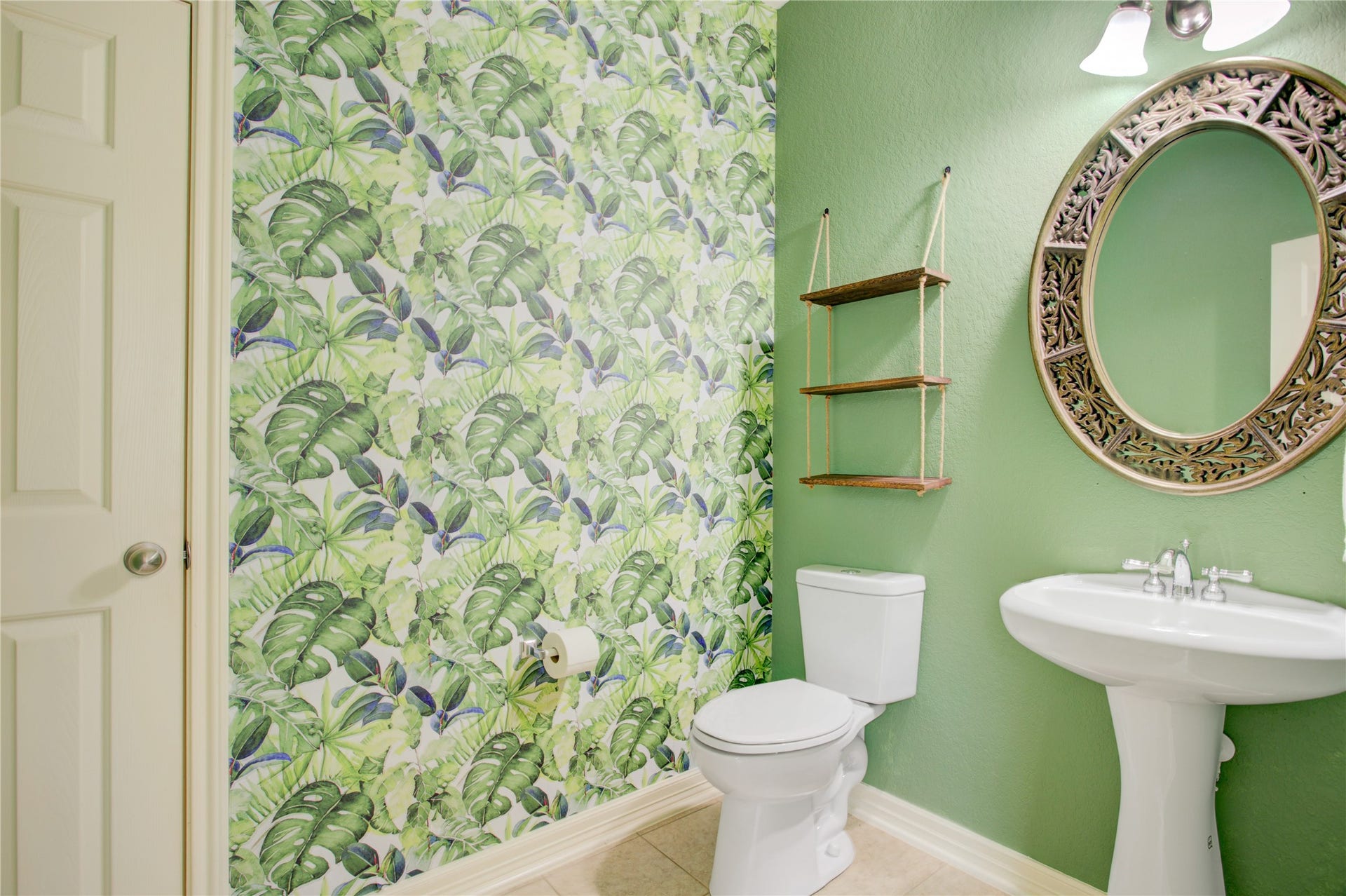 3503 Kent Knoll, Missouri City, TX 77459 Half bath