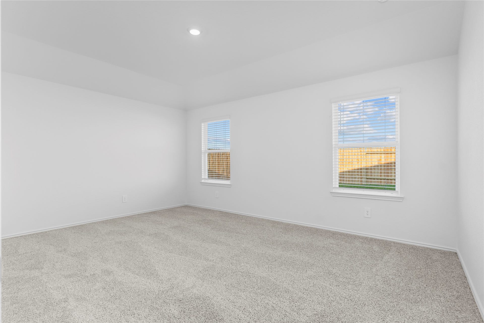 *All images, rooms measurements are approximate. All information, including pricing, is subject to change.