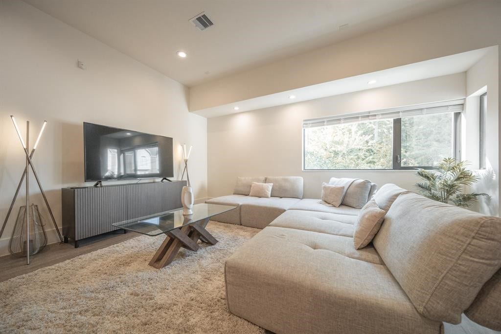 2212 Francis Street, Houston, TX 77004