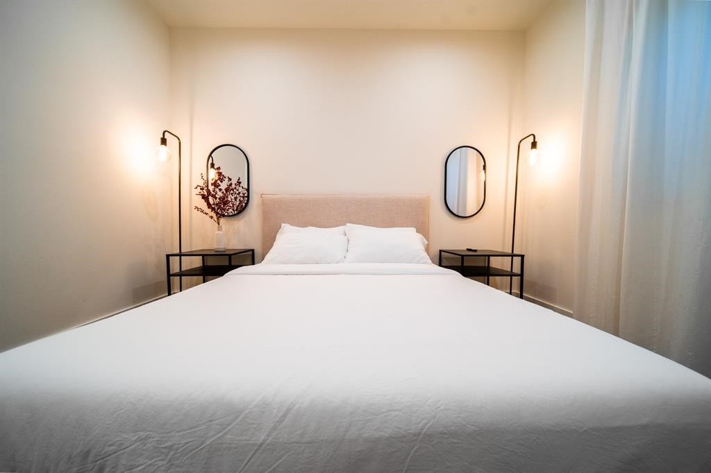 2212 Francis Street, Houston, TX 77004