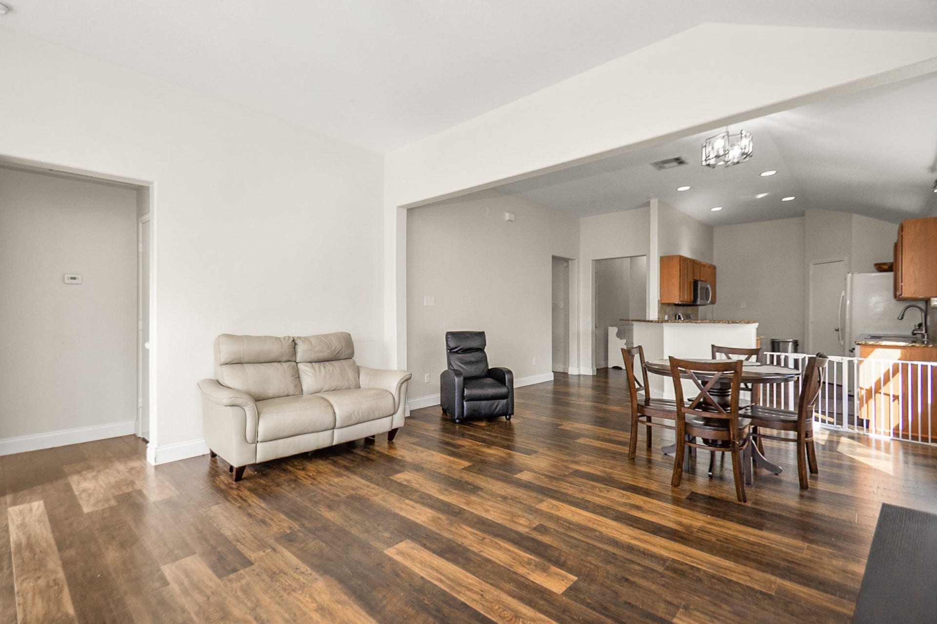 12510 Greencanyon Drive, Houston, TX 77044 12510 Greencanyon Drive, Houston, TX 77044