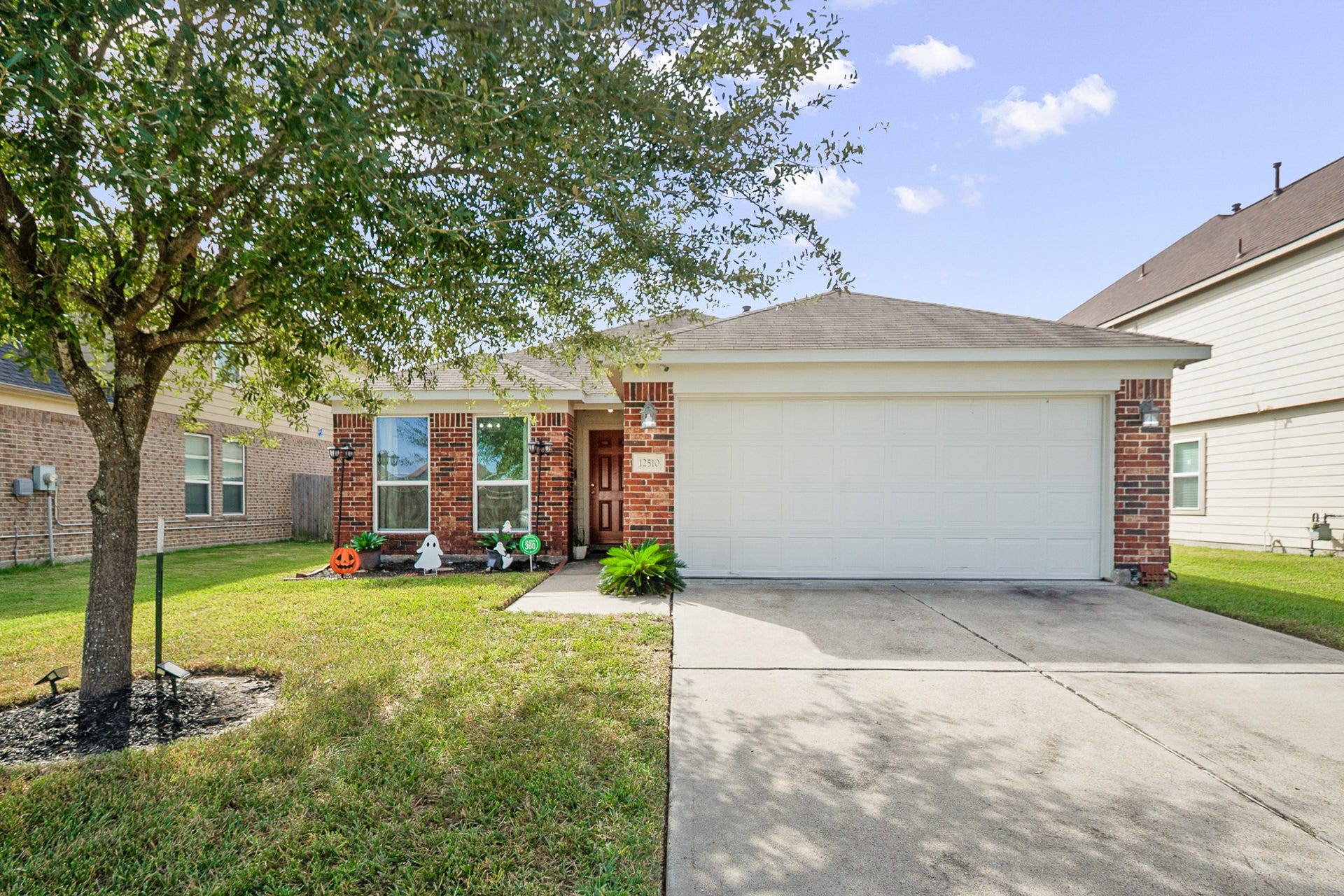 12510 Greencanyon Drive, Houston, TX 77044 Front Exterior & Attached 2-Car Garage