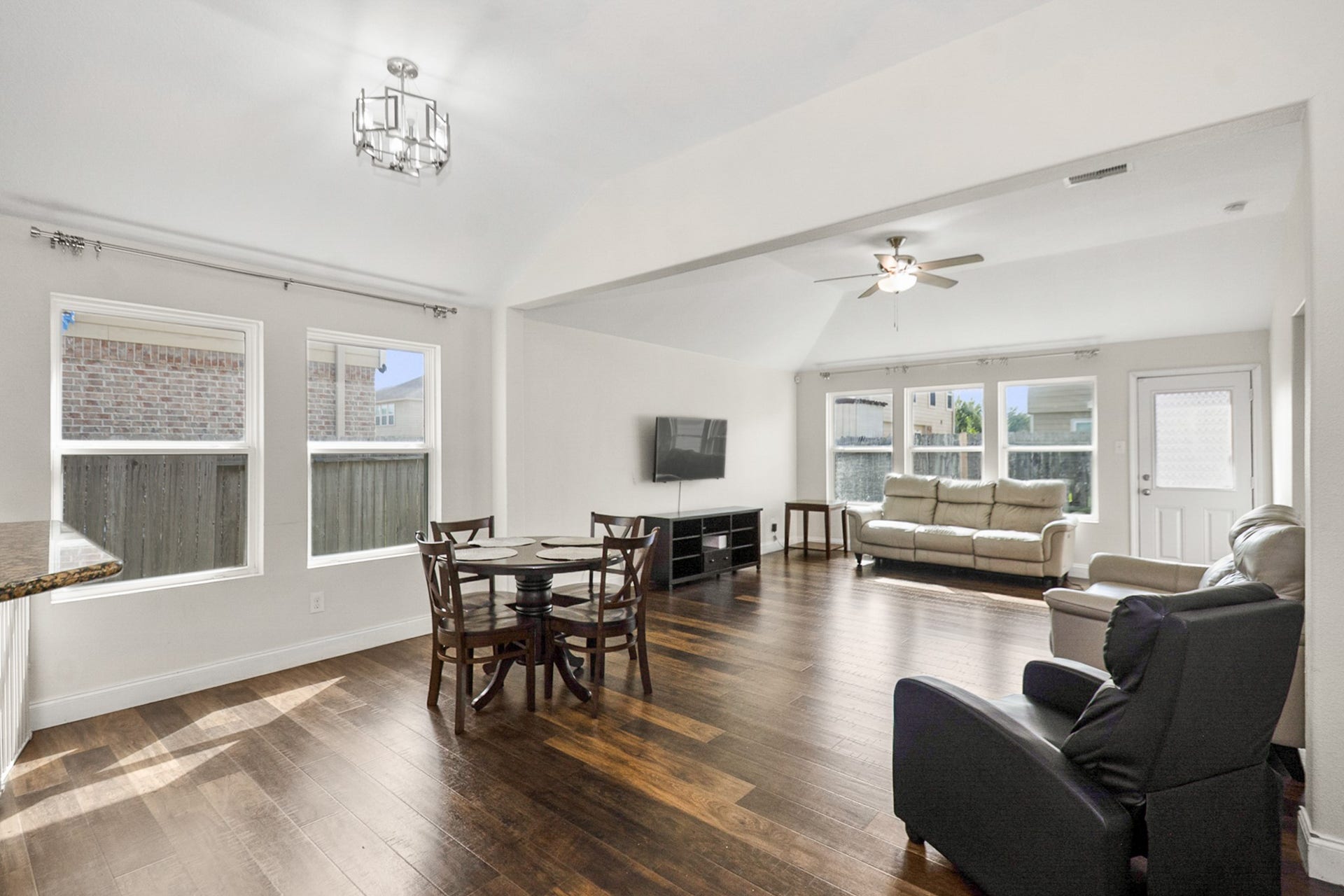 12510 Greencanyon Drive, Houston, TX 77044 Open-Concept Living & Dining Area