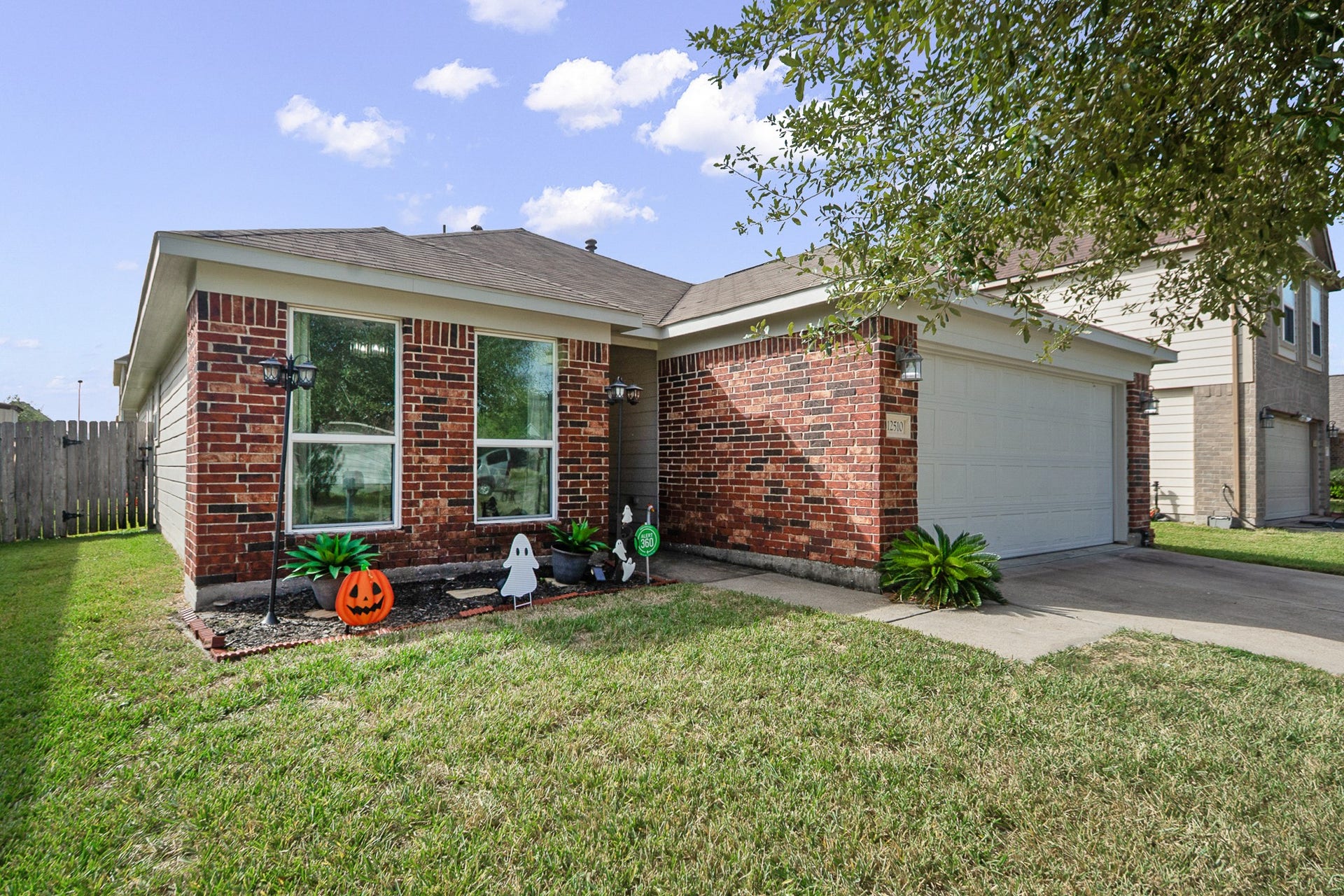 12510 Greencanyon Drive, Houston, TX 77044 Front Exterior