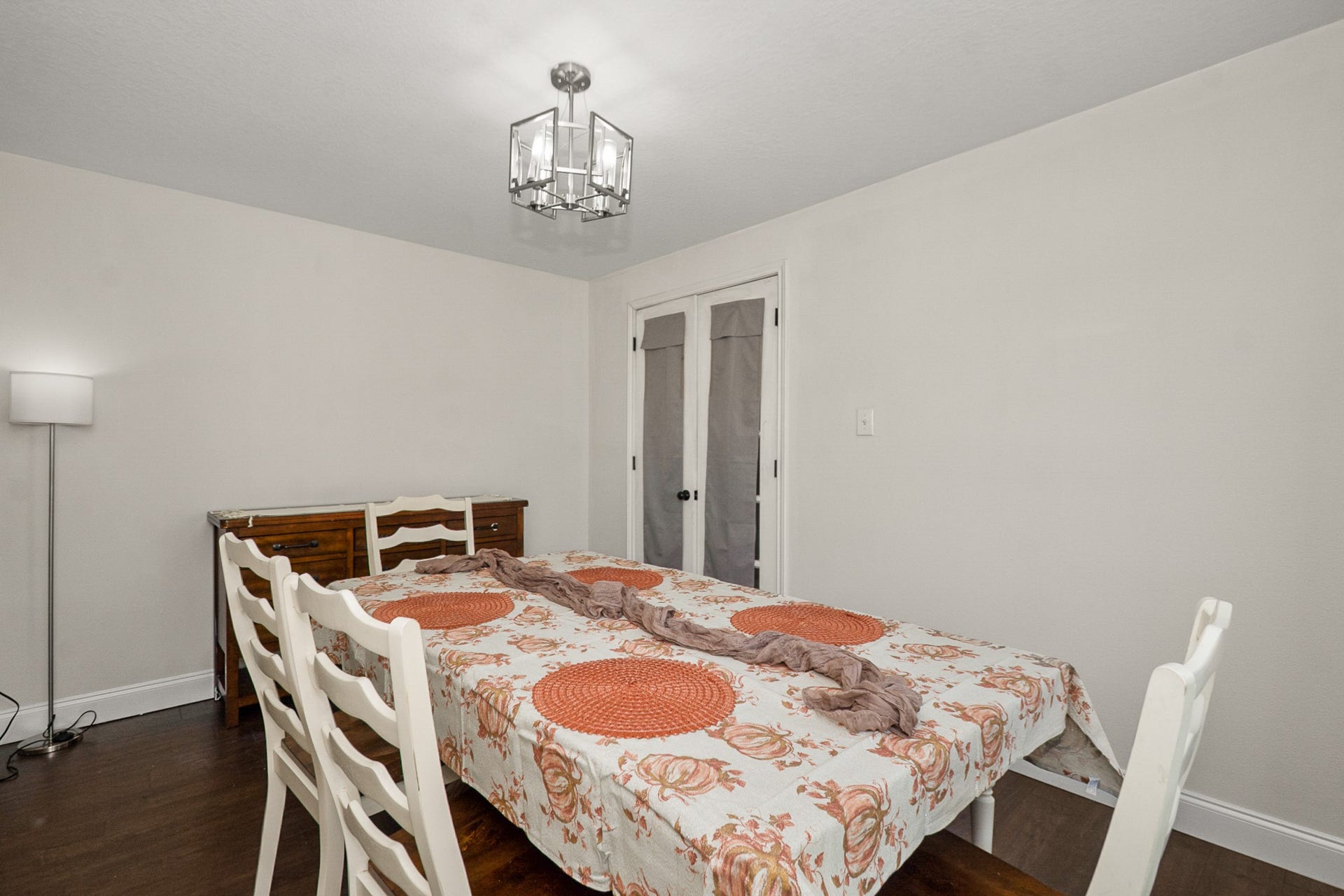 12510 Greencanyon Drive, Houston, TX 77044 Formal Dining Room