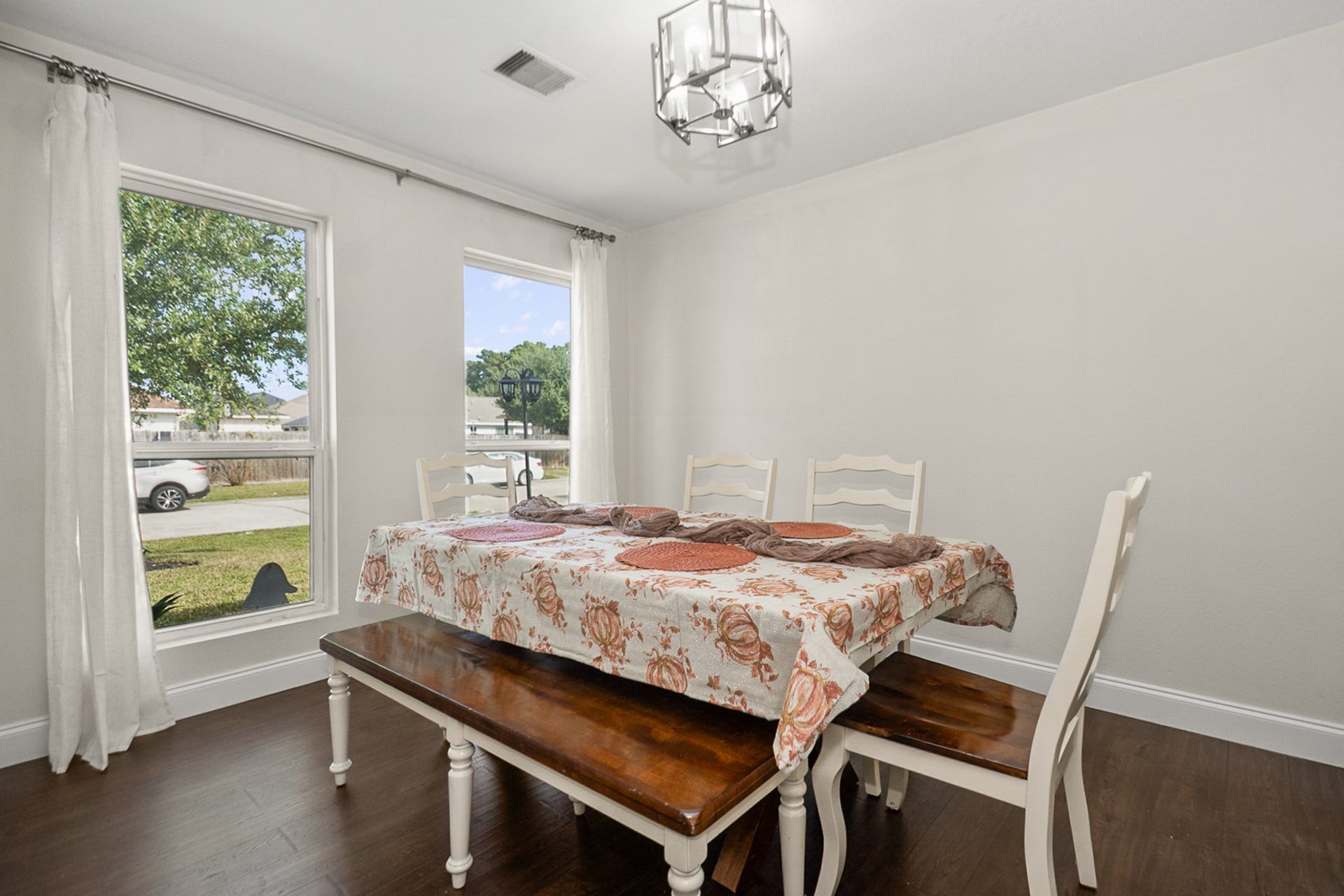 12510 Greencanyon Drive, Houston, TX 77044 12510 Greencanyon Drive, Houston, TX 77044