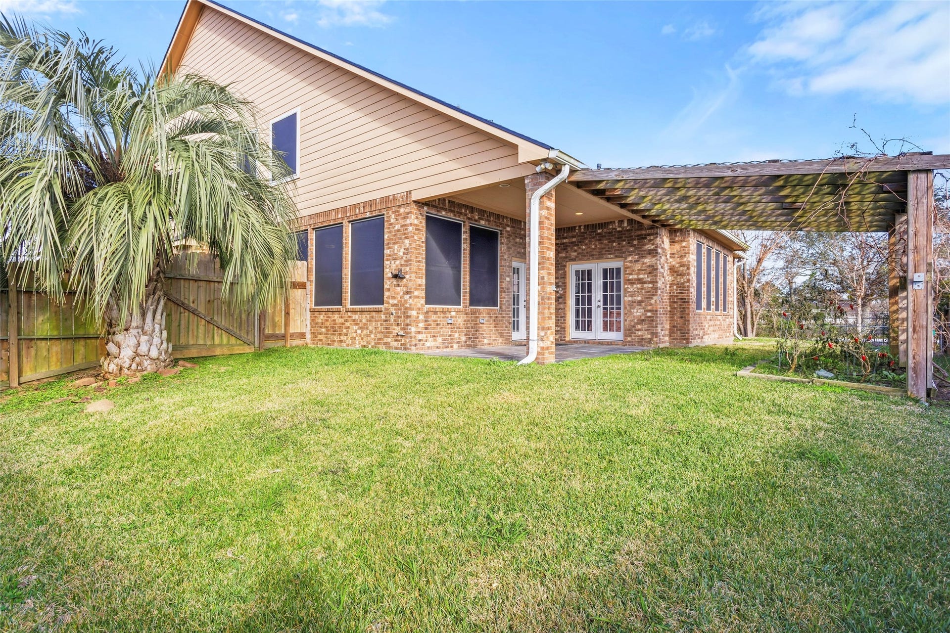 2535 Broadway Street, San Leon, TX 77539 2535 Broadway Street, San Leon, TX 77539