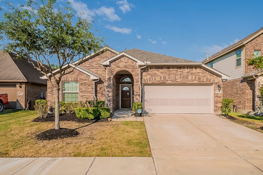 Property photo for 9610 Ocean Drive, Rosharon, TX