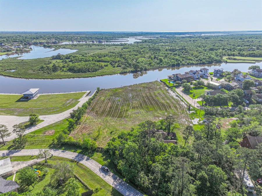 Property photo for 4419 Leonetti Lane, Dickinson, TX