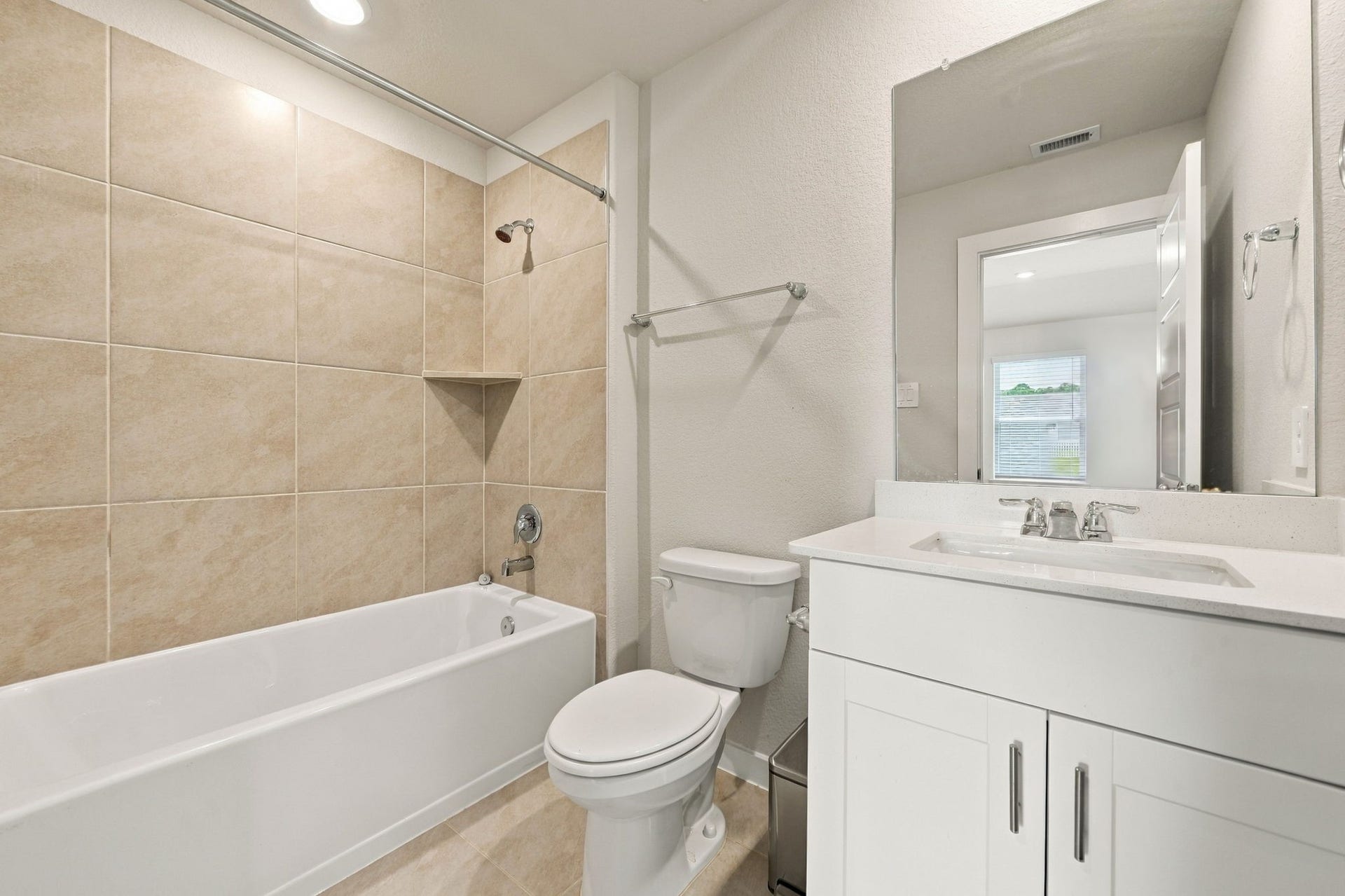 18618 Austin Ridge Drive, Crosby, TX 77532 Bathroom