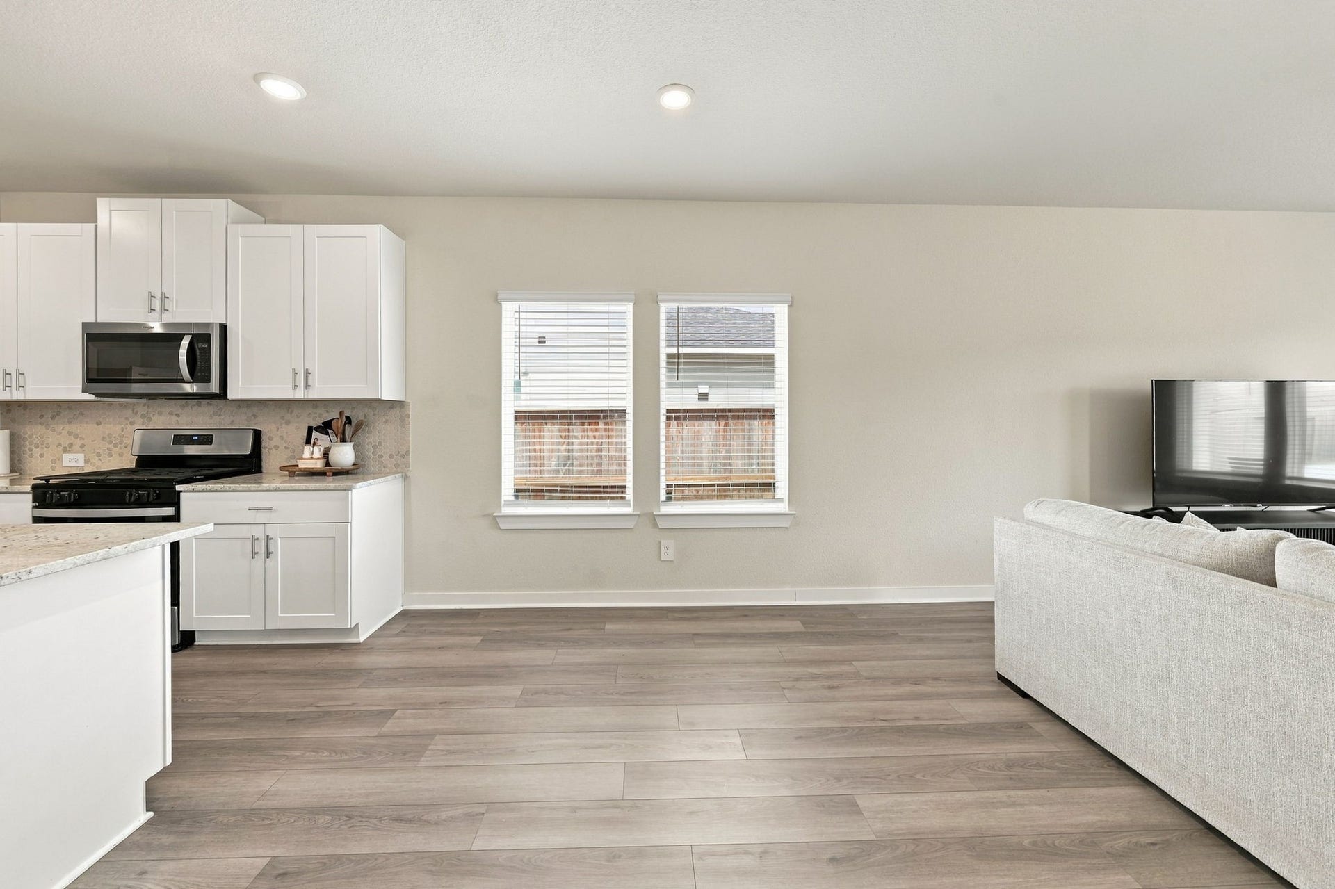 18618 Austin Ridge Drive, Crosby, TX 77532 Dining area