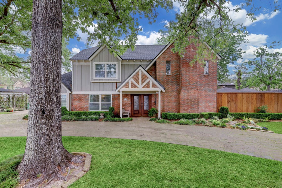 Property photo for 1618 Hillendahl Boulevard, Houston, TX