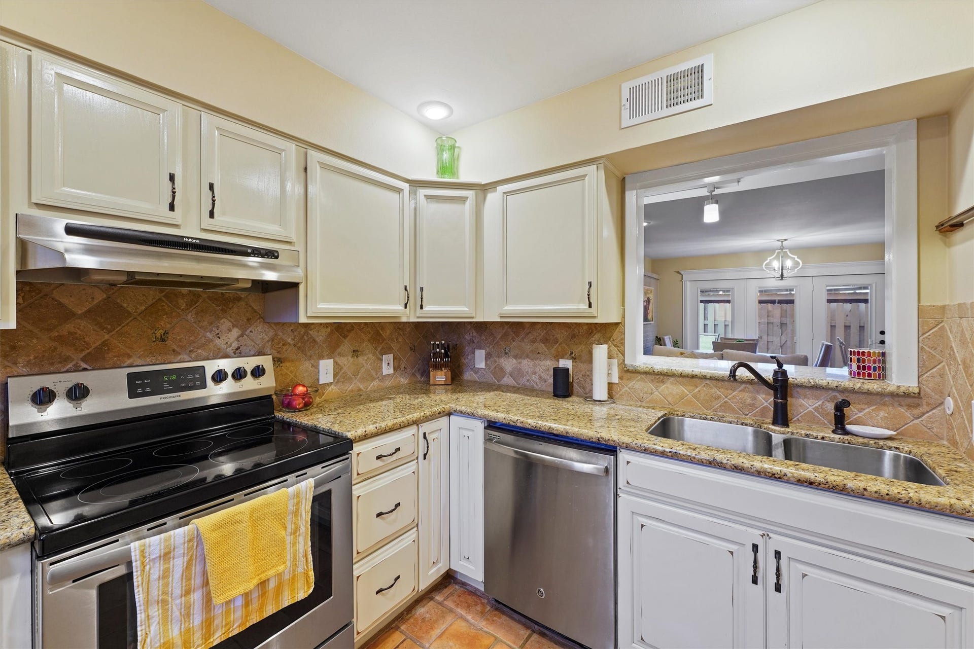 1953 Stoney Brook Drive, #1953, Houston, TX 77063 1953 Stoney Brook Drive, #1953, Houston, TX 77063