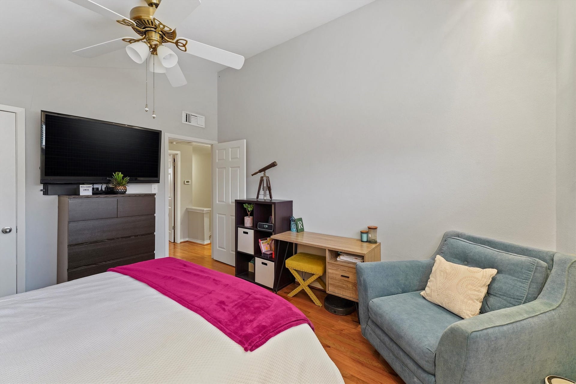 1953 Stoney Brook Drive, #1953, Houston, TX 77063 1953 Stoney Brook Drive, #1953, Houston, TX 77063