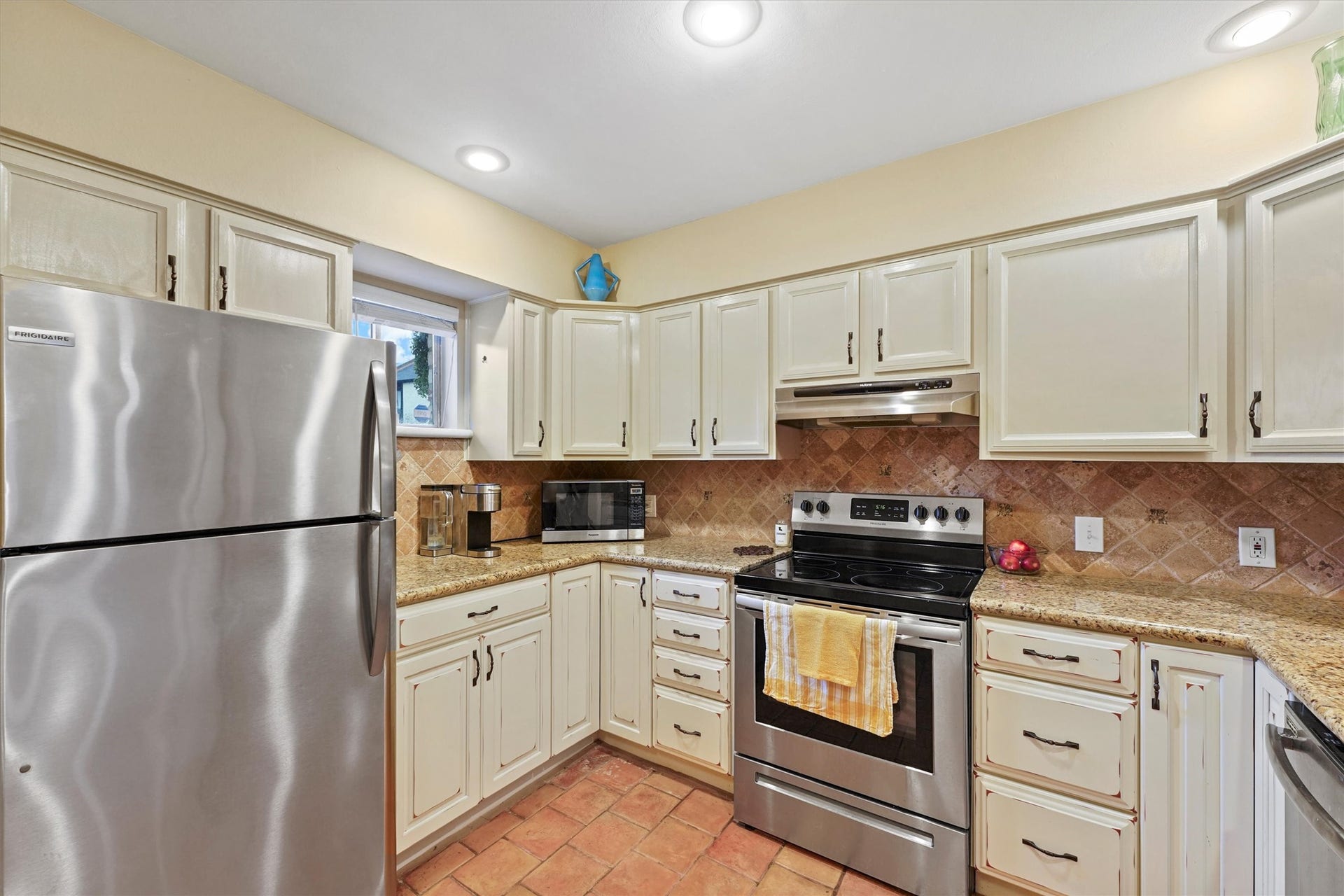1953 Stoney Brook Drive, #1953, Houston, TX 77063 1953 Stoney Brook Drive, #1953, Houston, TX 77063