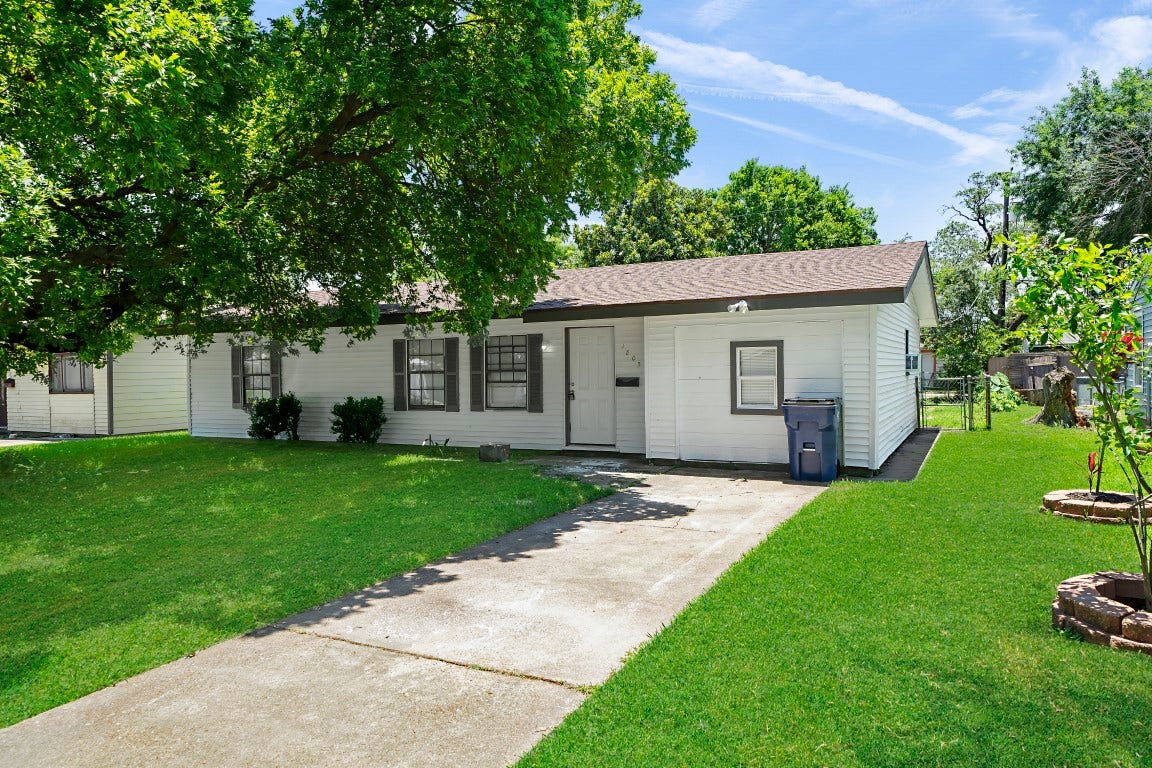 1805 1st Avenue N, Texas City, TX 77590 1805 1st Avenue N, Texas City, TX 77590
