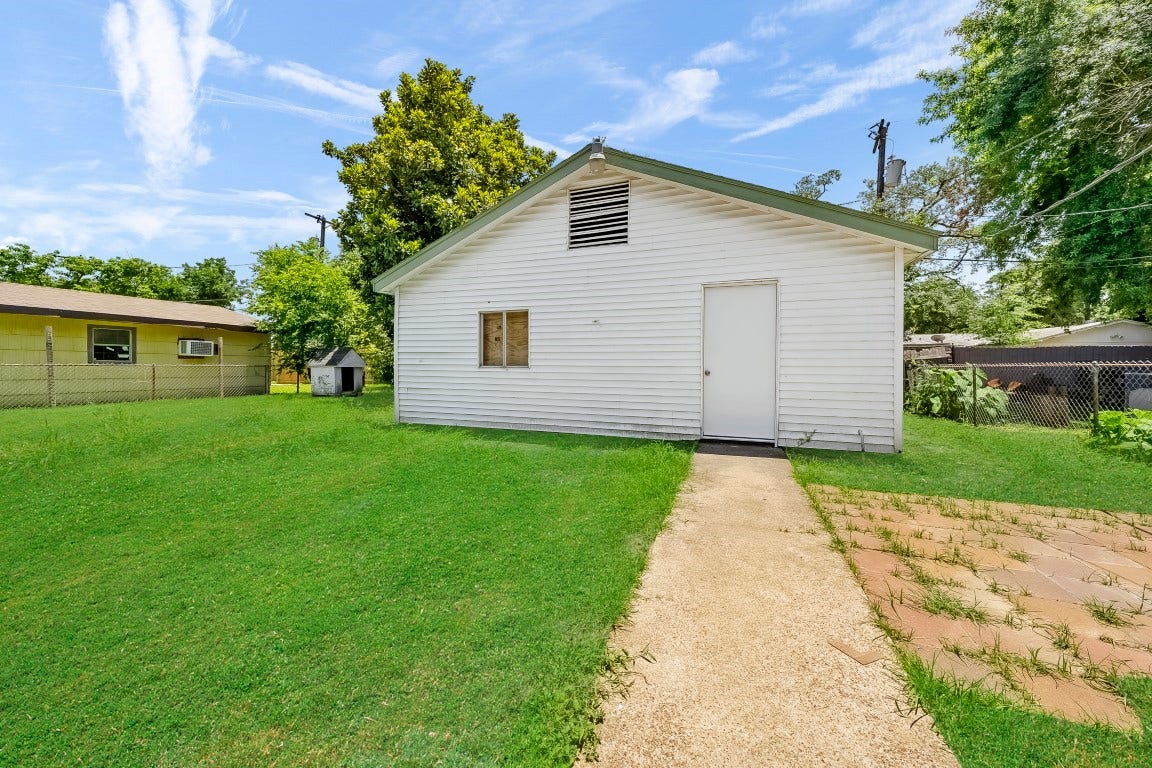 1805 1st Avenue N, Texas City, TX 77590 1805 1st Avenue N, Texas City, TX 77590