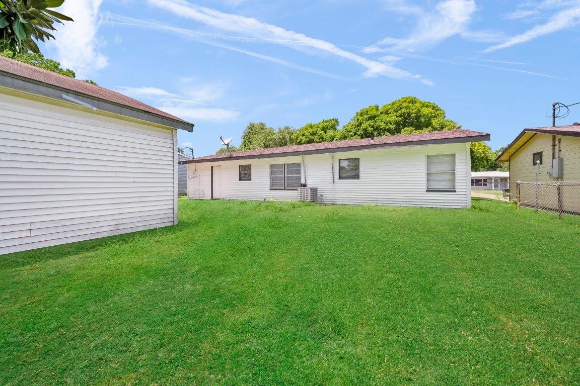 1805 1st Avenue N, Texas City, TX 77590 1805 1st Avenue N, Texas City, TX 77590