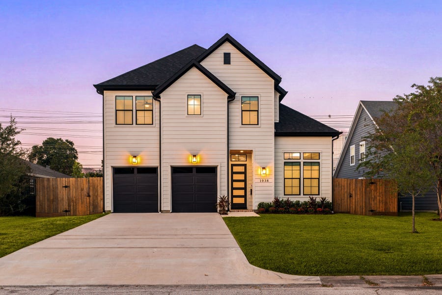Property photo for 1038 W 31st Street, Houston, TX