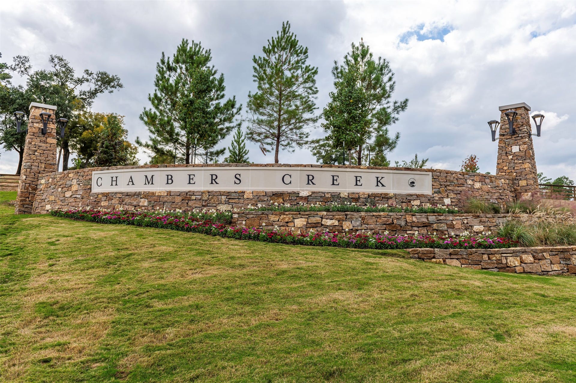 10180 Bluegill Crest Drive, Willis, TX 77318