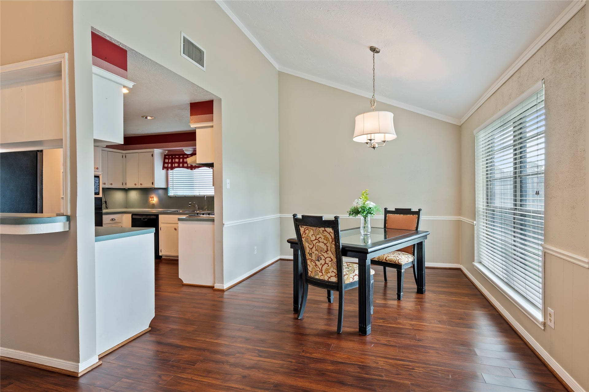 4303 Seneca Street, Pasadena, TX 77504 4303 Seneca Street, Pasadena, TX 77504
