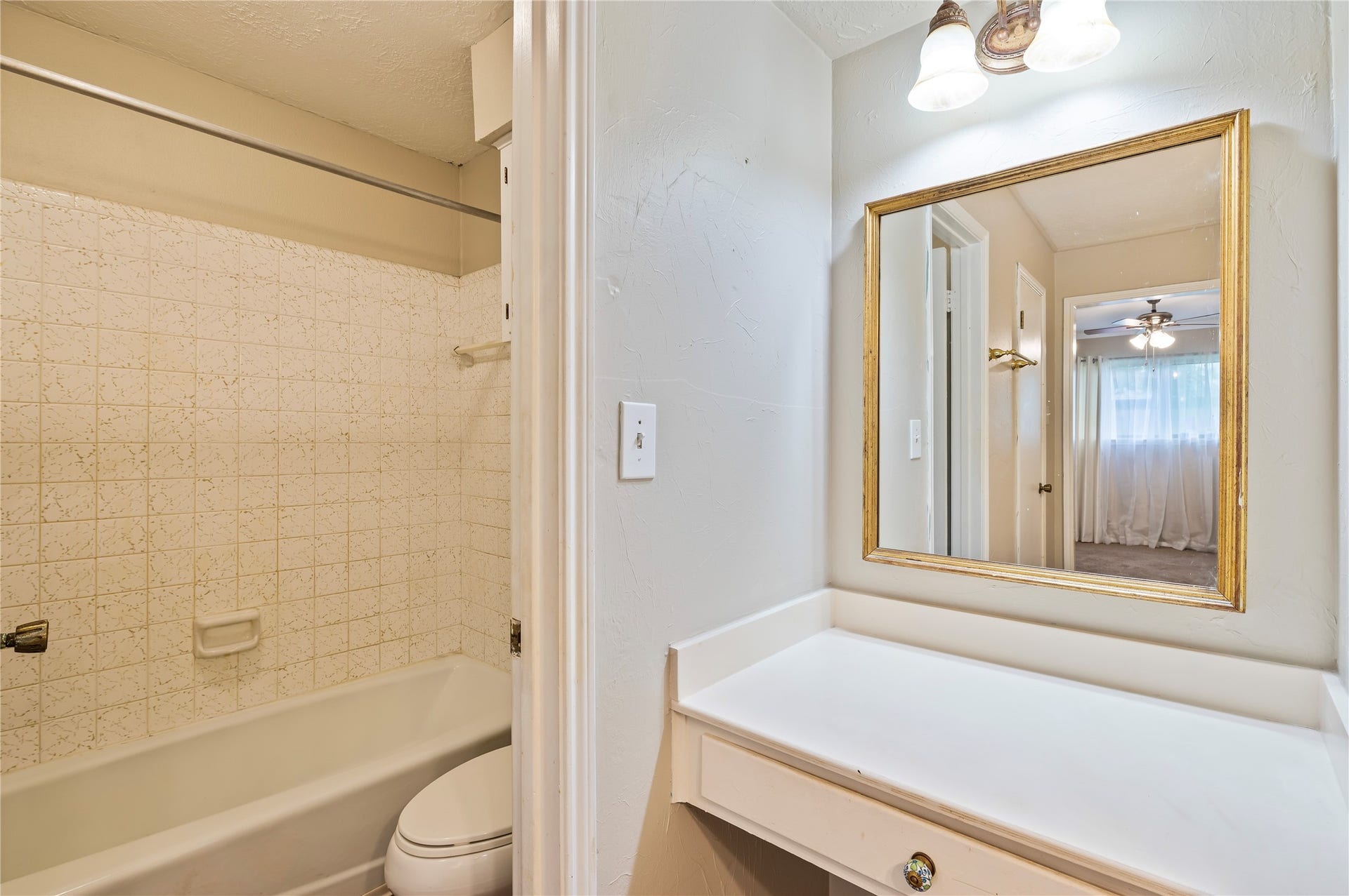 4303 Seneca Street, Pasadena, TX 77504 4303 Seneca Street, Pasadena, TX 77504