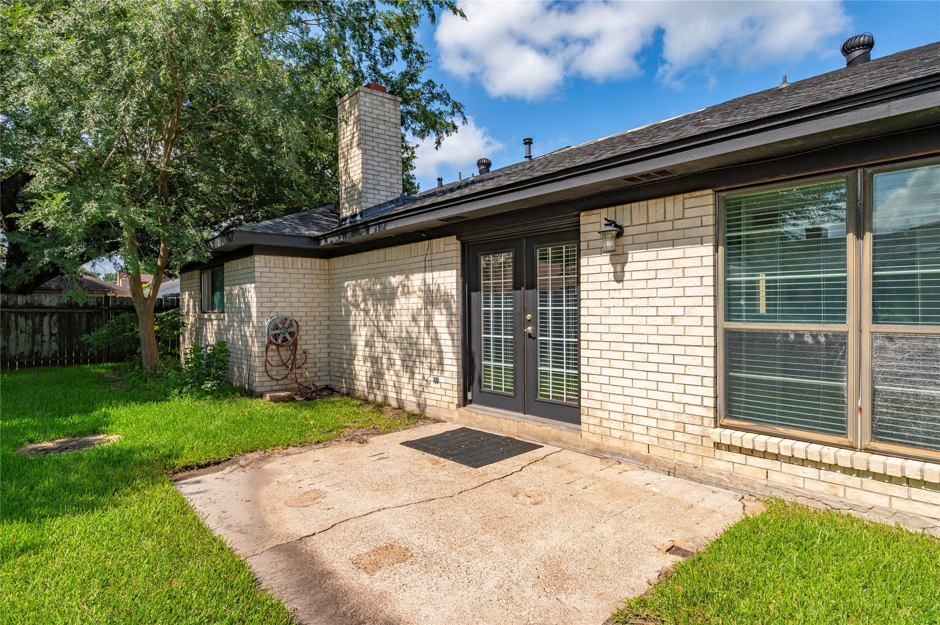 4303 Seneca Street, Pasadena, TX 77504 4303 Seneca Street, Pasadena, TX 77504